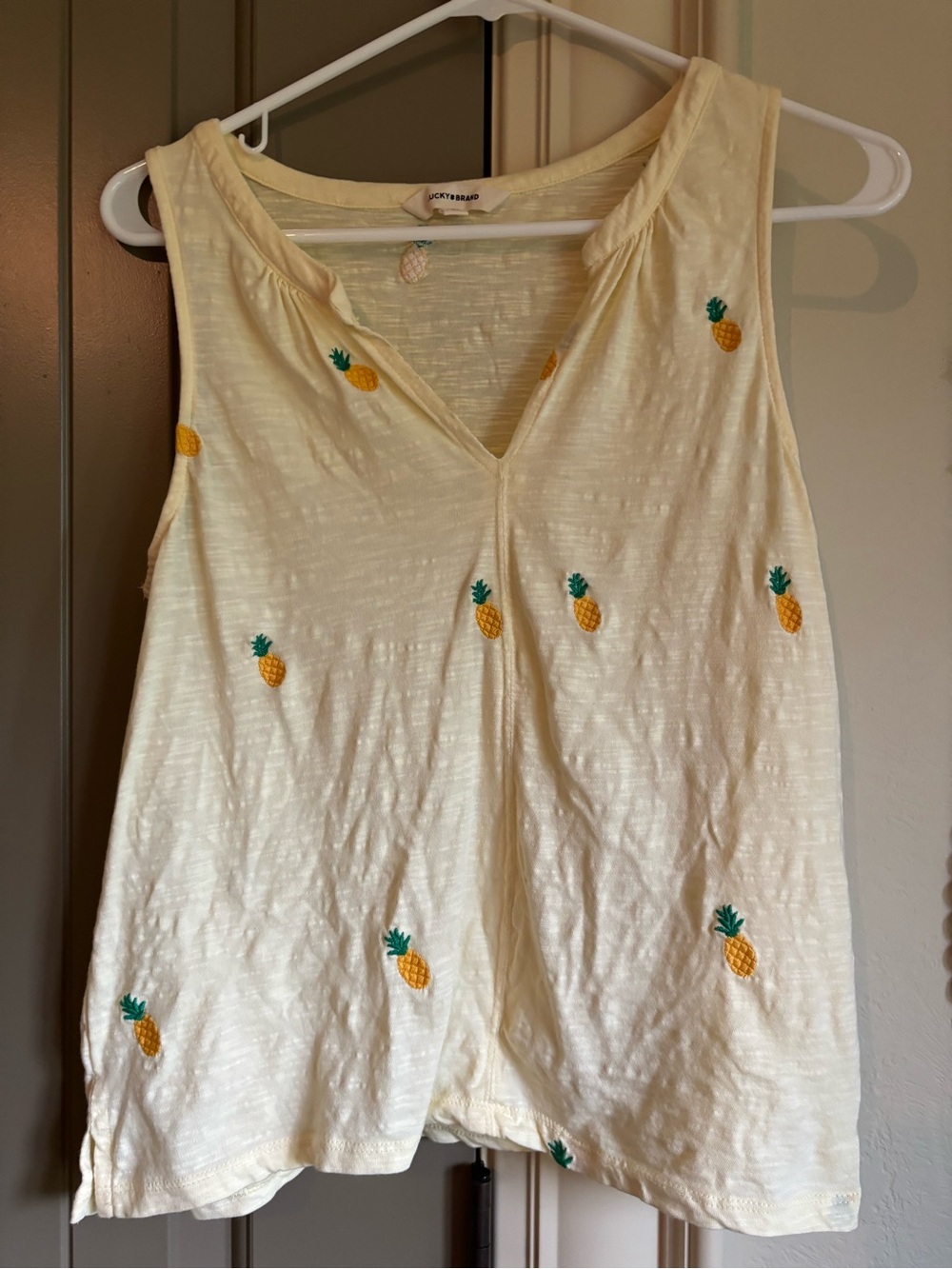 Women’s lucky brand Pineapple Tank Top, clothes